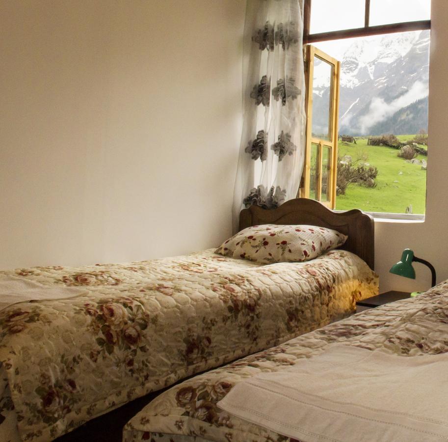 Peak Mazeri Guest House Екстериор снимка