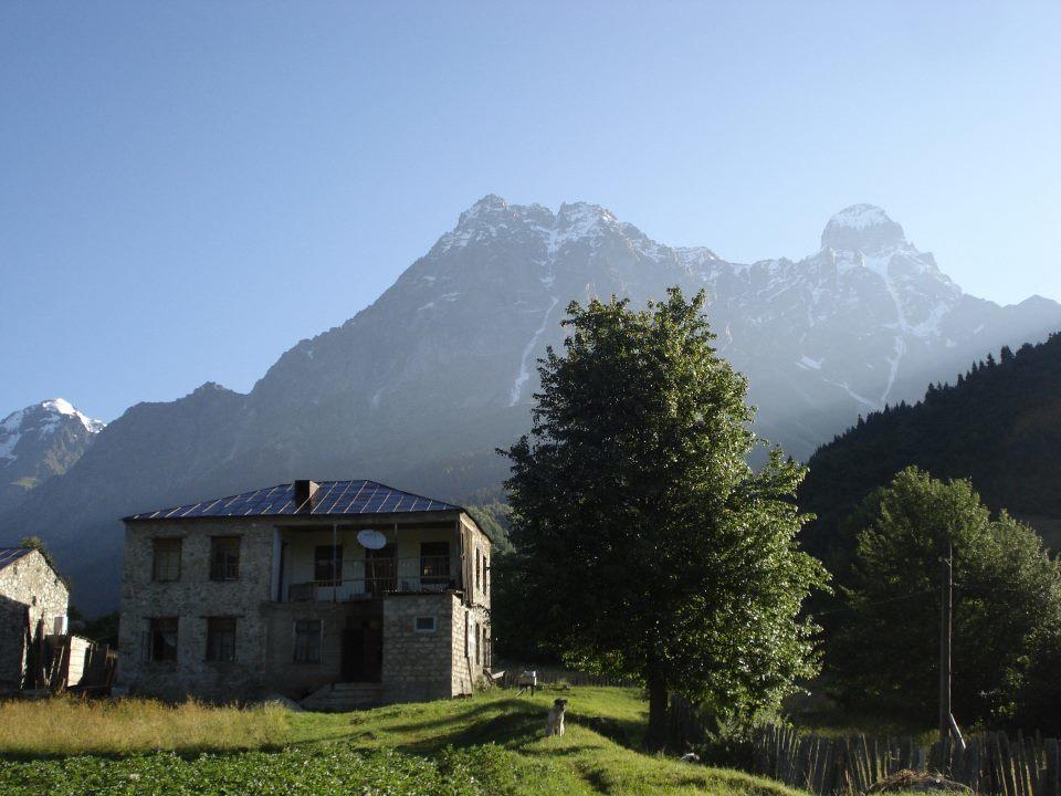 Peak Mazeri Guest House Екстериор снимка