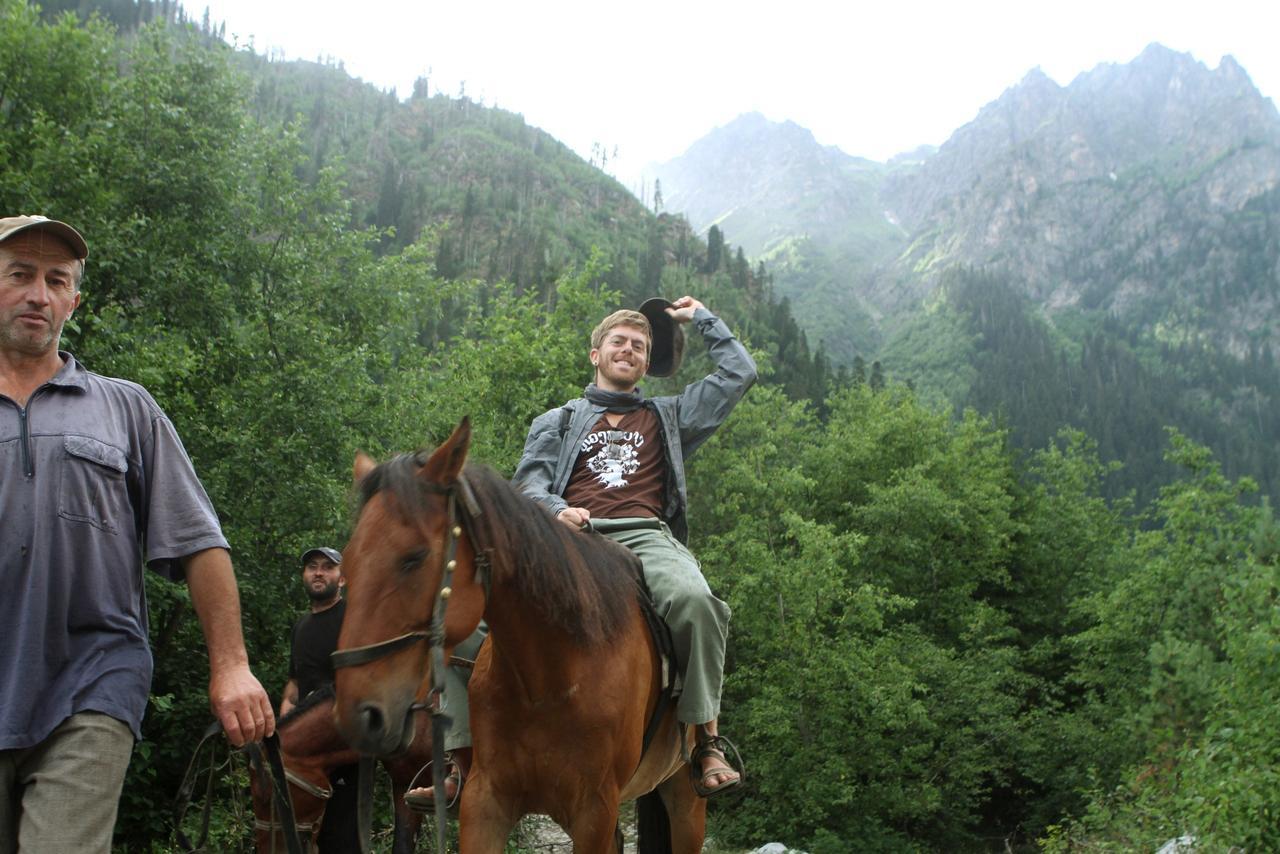 Peak Mazeri Guest House Екстериор снимка