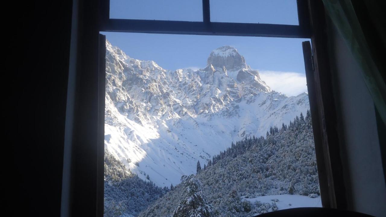 Peak Mazeri Guest House Екстериор снимка